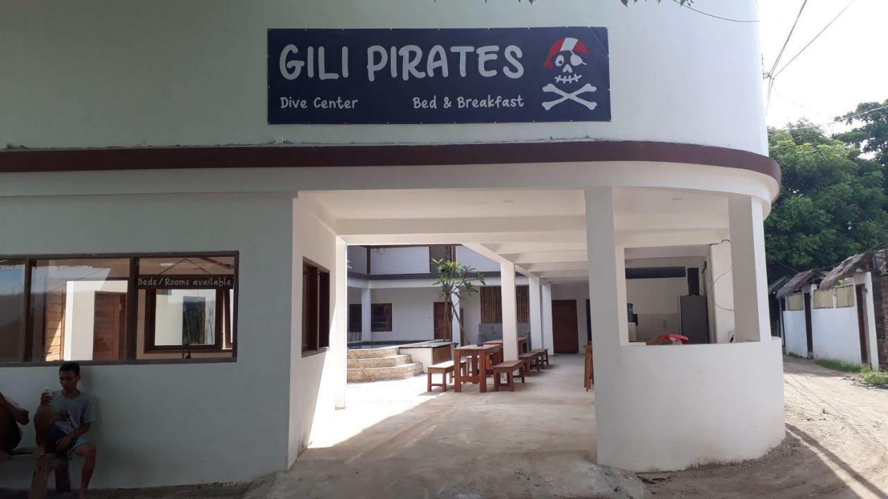 Gili Pirates Dive & Bnb Gili Trawangan Extérieur photo