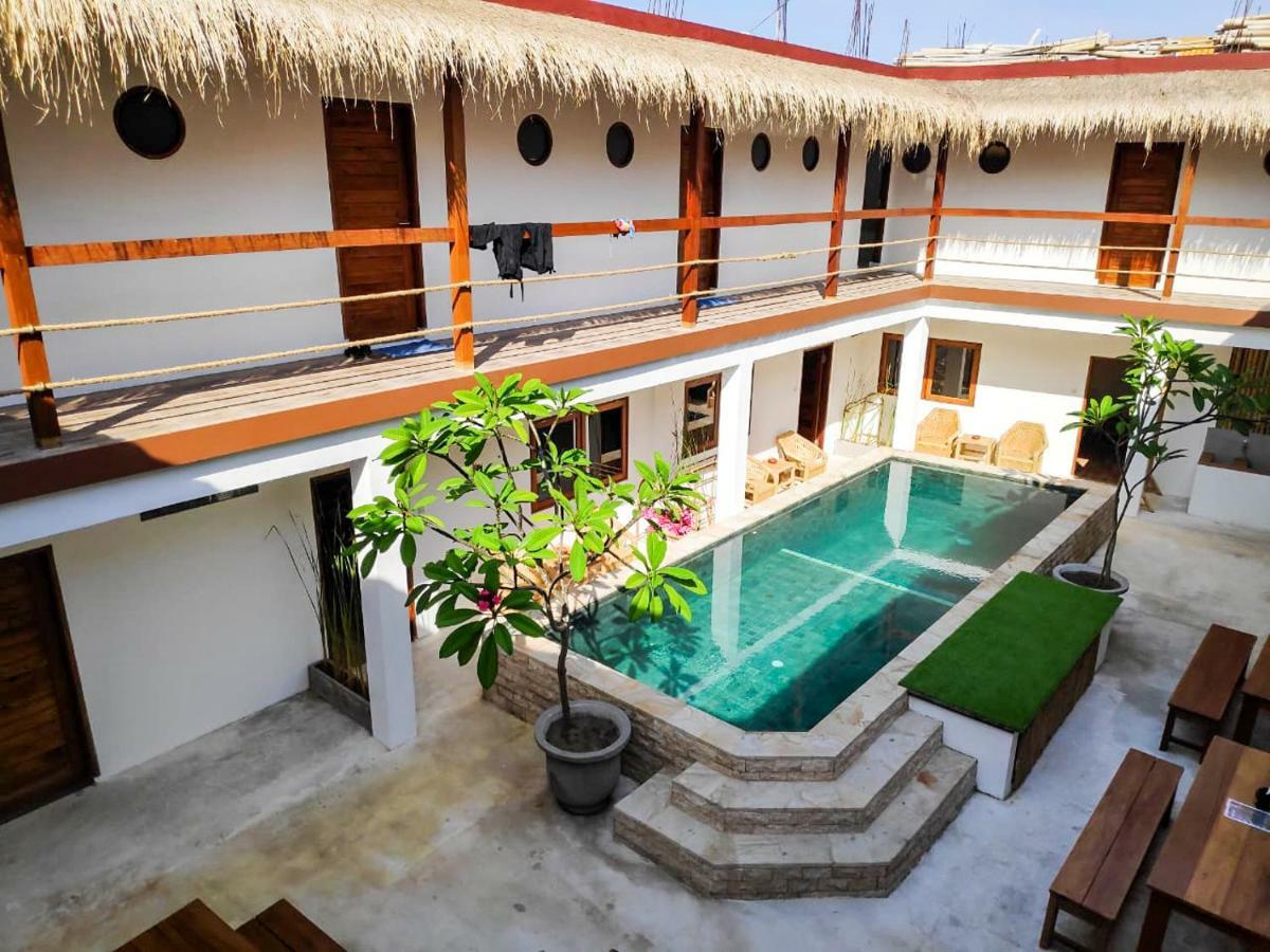 Gili Pirates Dive & Bnb Gili Trawangan Extérieur photo